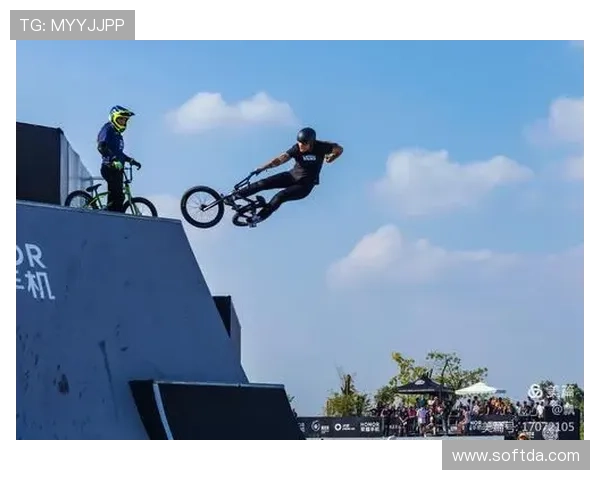 国际女子极限运动节创新高 热情与挑战激发无限潜力 国际女子极限运动节创新高 热情与挑战激发无限潜力