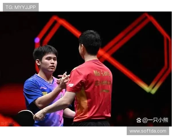 林诗栋成为史上最年轻世界第一 引领乒坛新时代 书写历史新篇章 林诗栋成为史上最年轻世界第一 引领乒坛新时代 书写历史新篇章